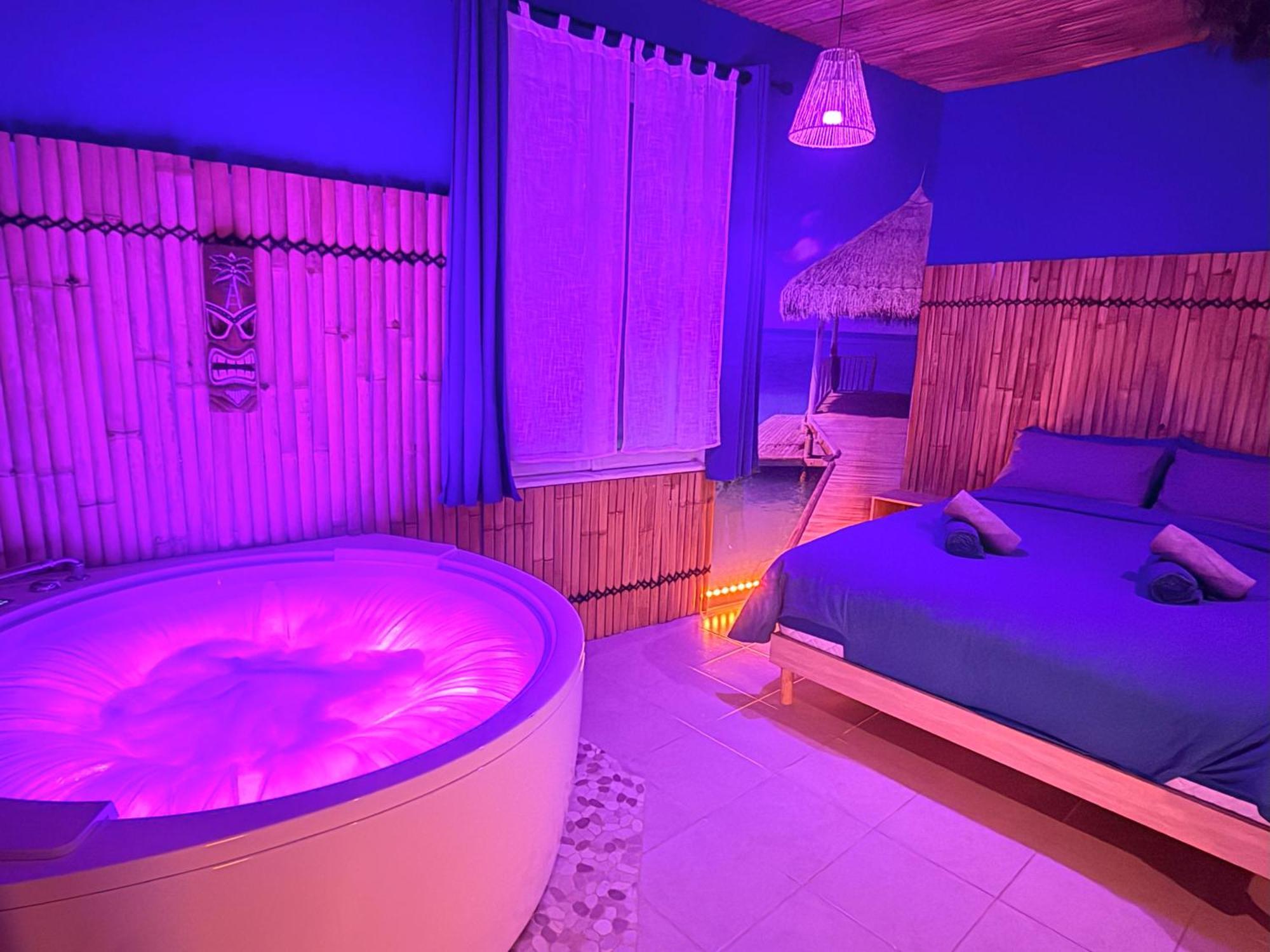 Narbnb - Bora-Bora Suite - Jacuzzi - Centre - Clim Narbonne Kültér fotó